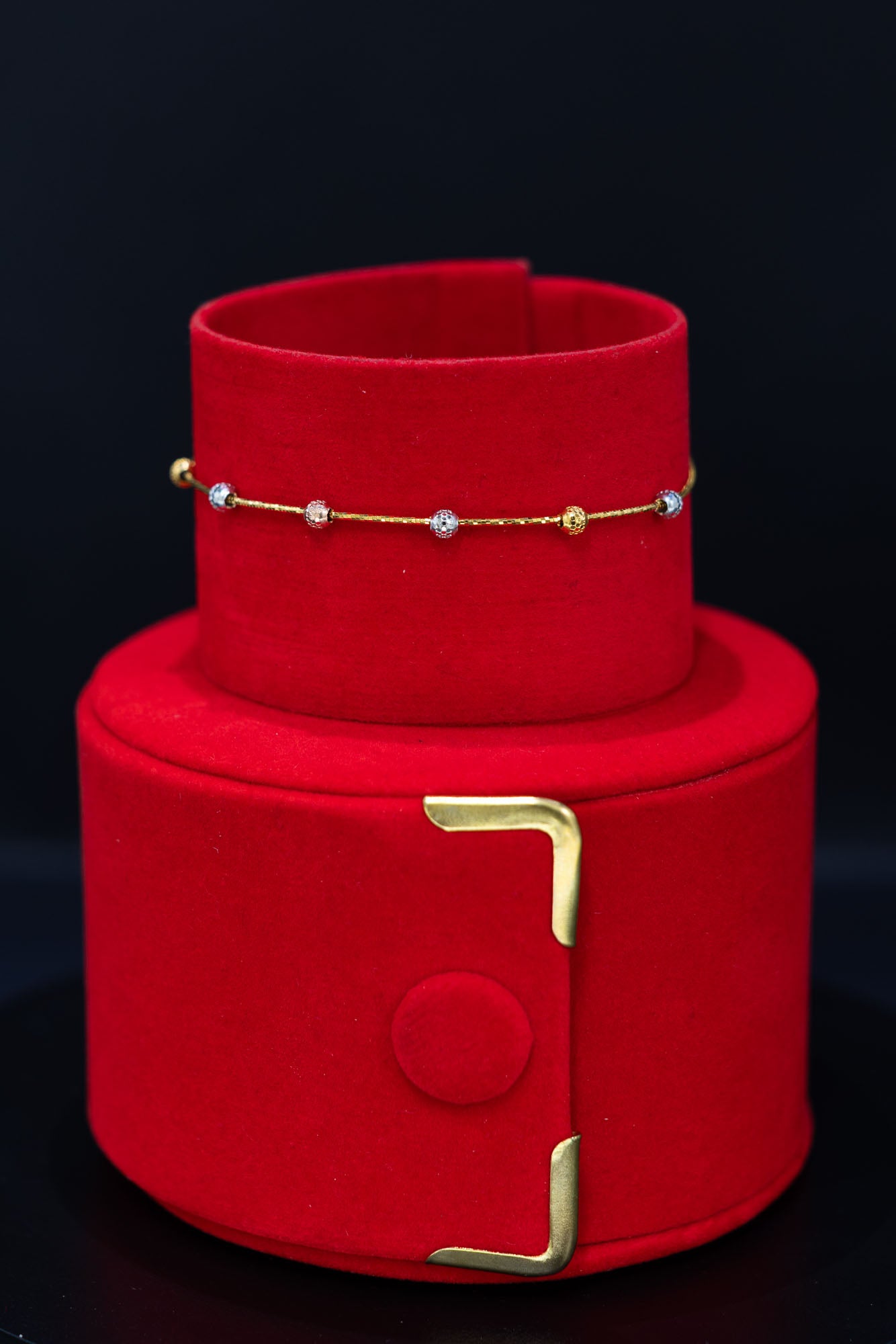 22ct Gold Two-Tone Beaded Wire Bracelet