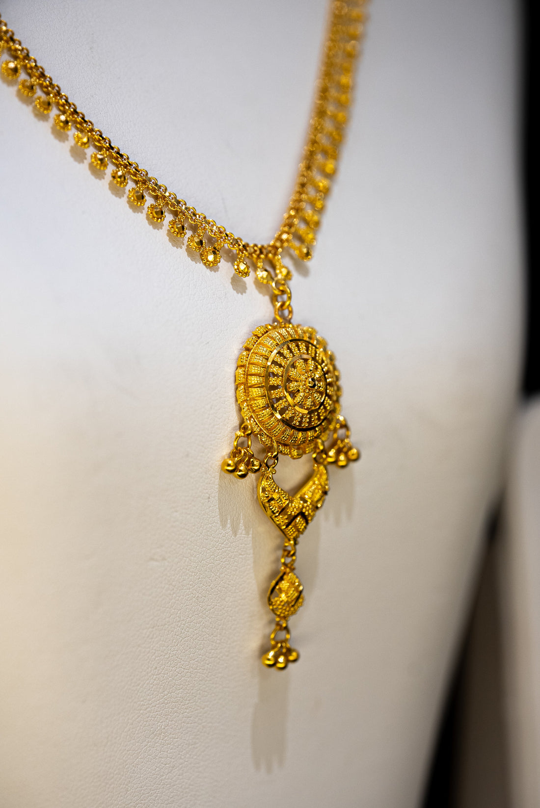 From Engagement to Celebration: The Jewellery Worn Through Every Wedding Moment