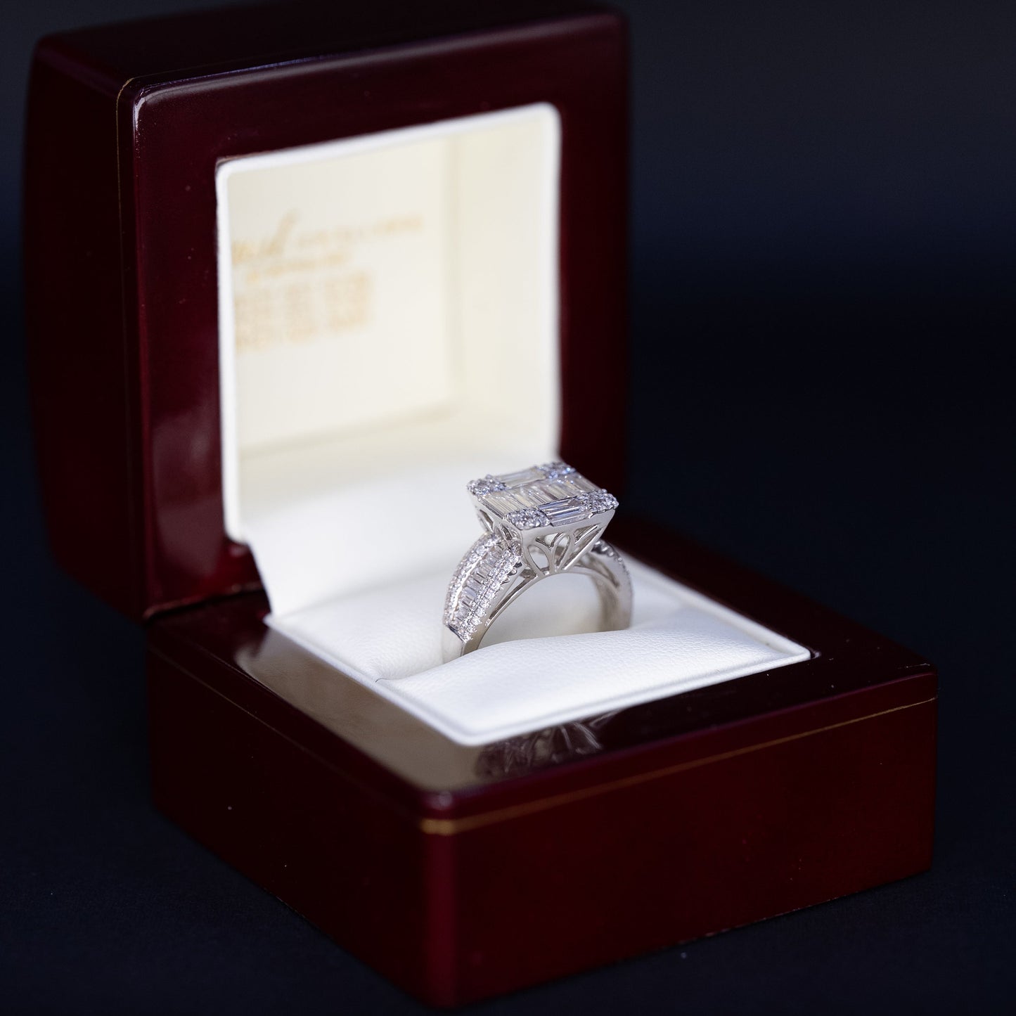 18ct White Gold Emerald-cut Diamond Ring