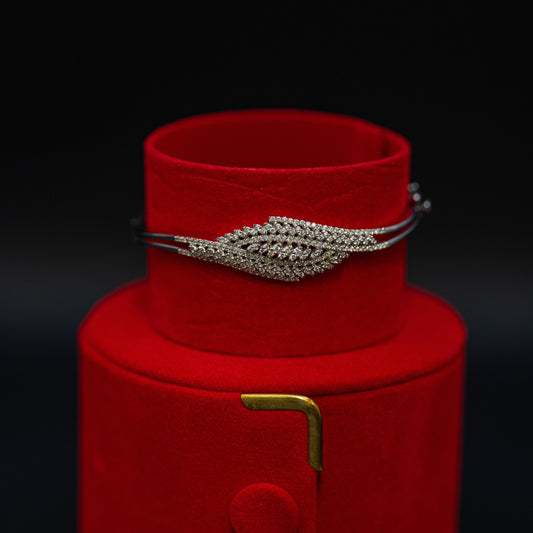 18ct White Gold Diamond Feather Bangle