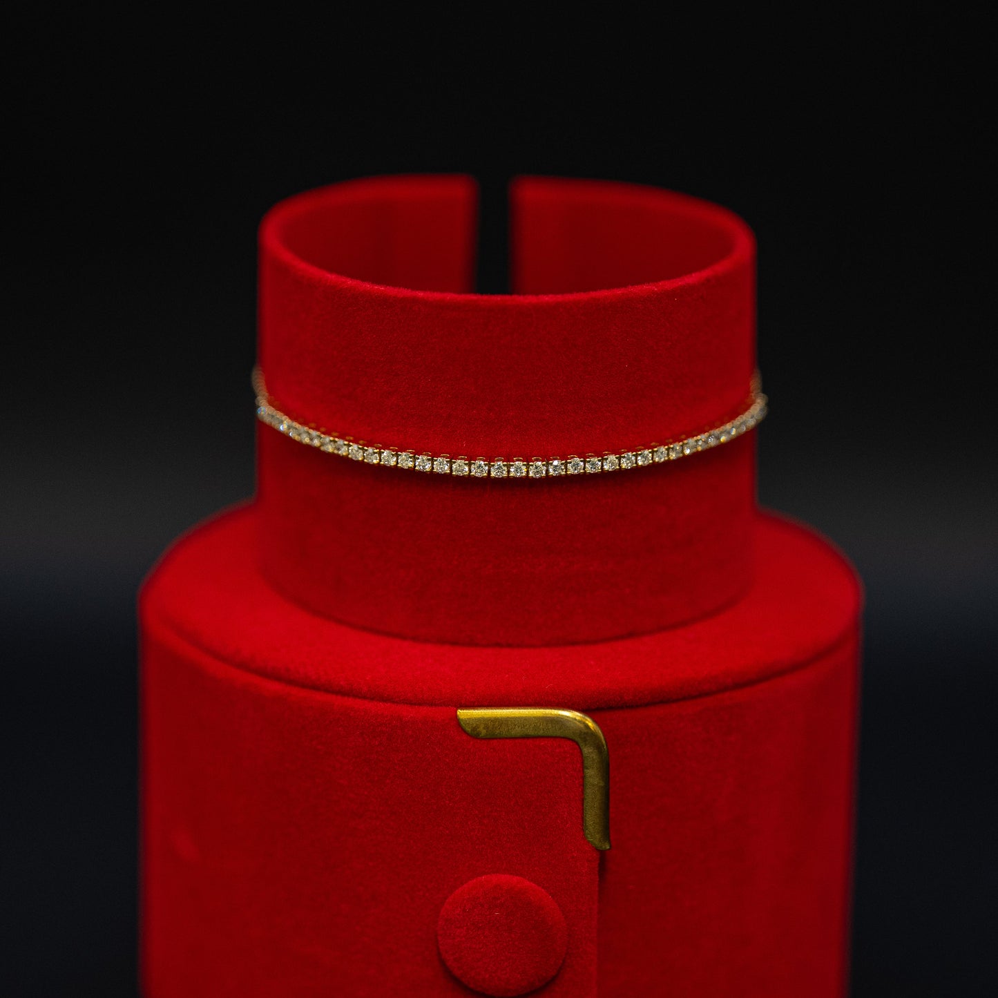 18ct Yellow Gold Diamond Bracelet