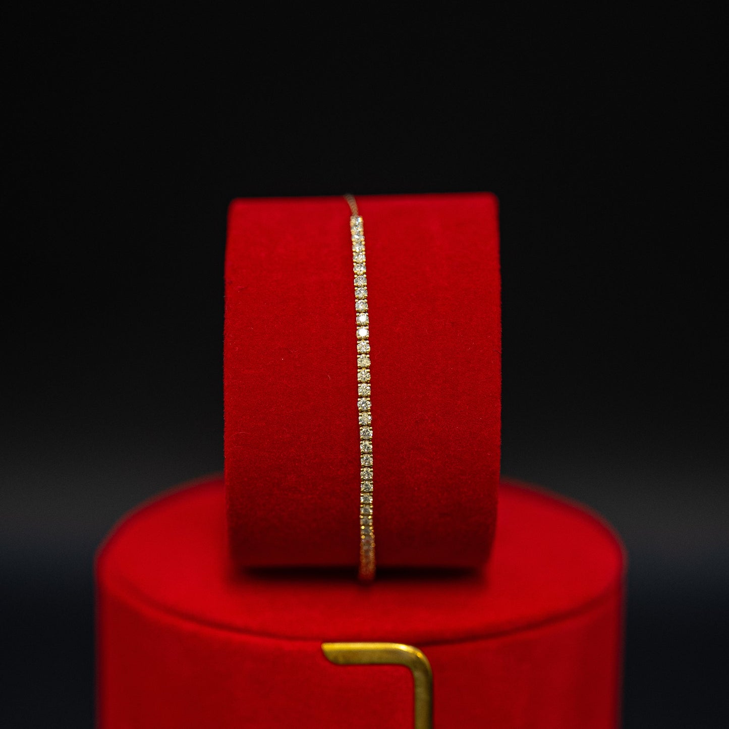 18ct Yellow Gold Diamond Bracelet