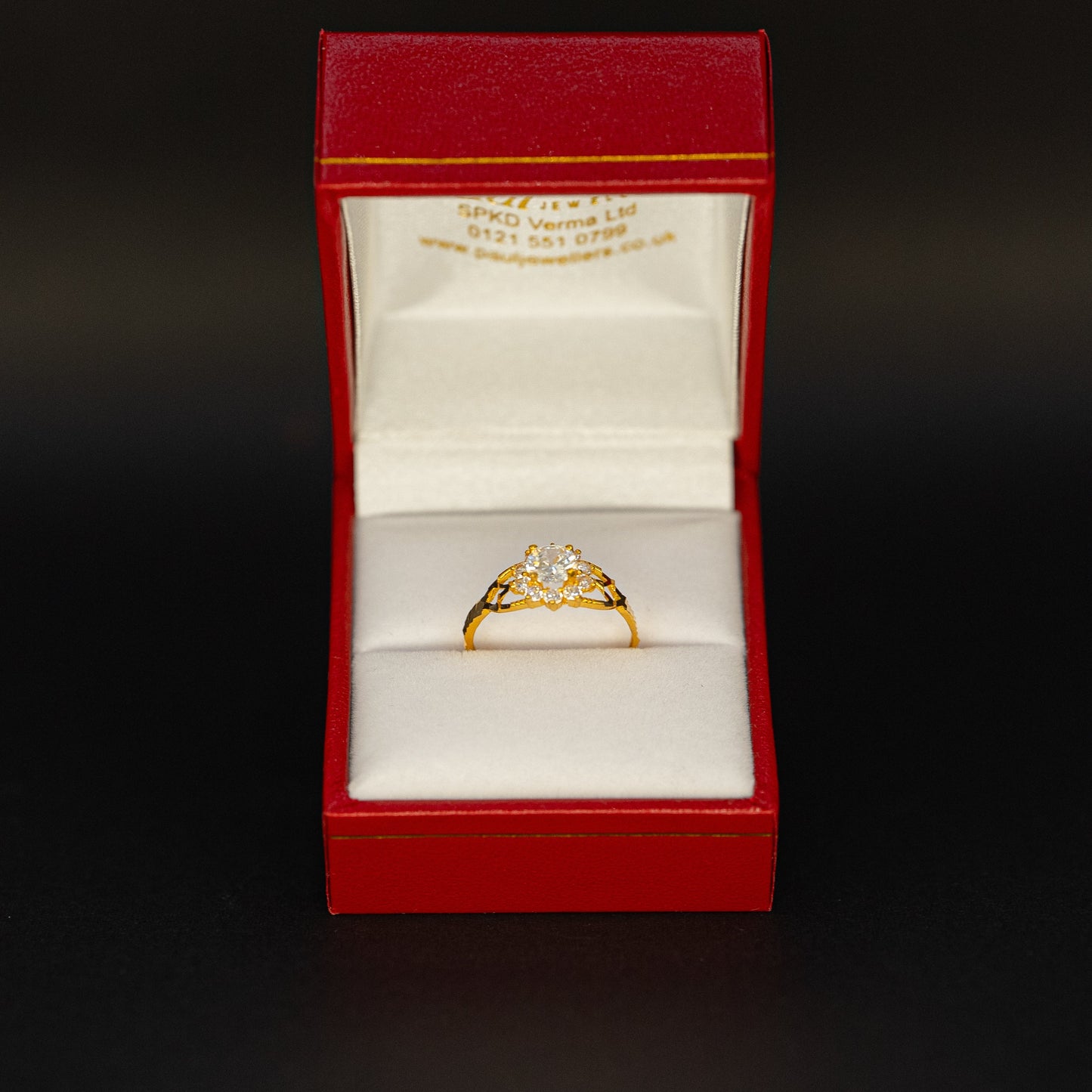 Ladies’ 22ct Gold Cluster CZ Ring