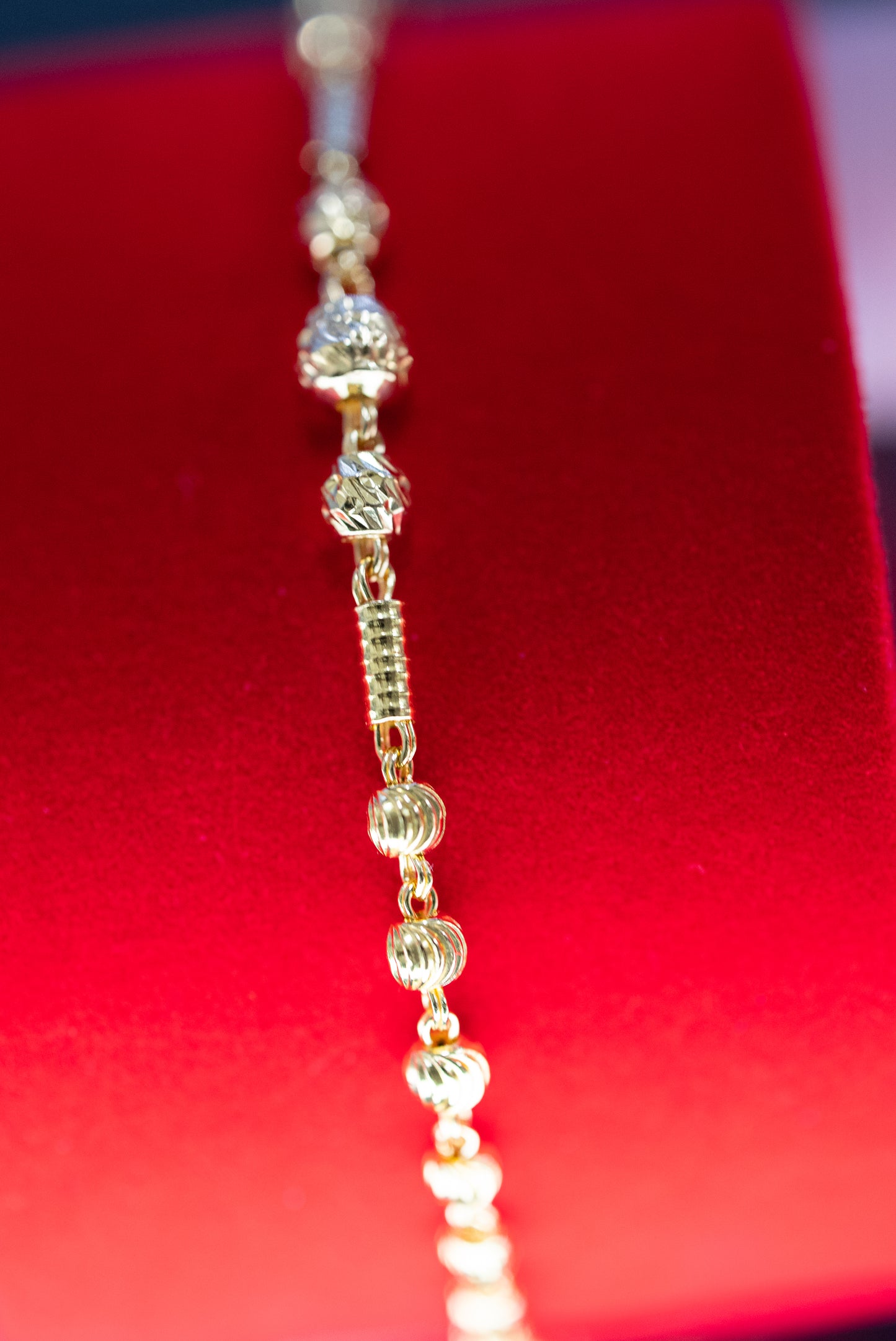 22ct Gold Beaded Ladies Bracelet