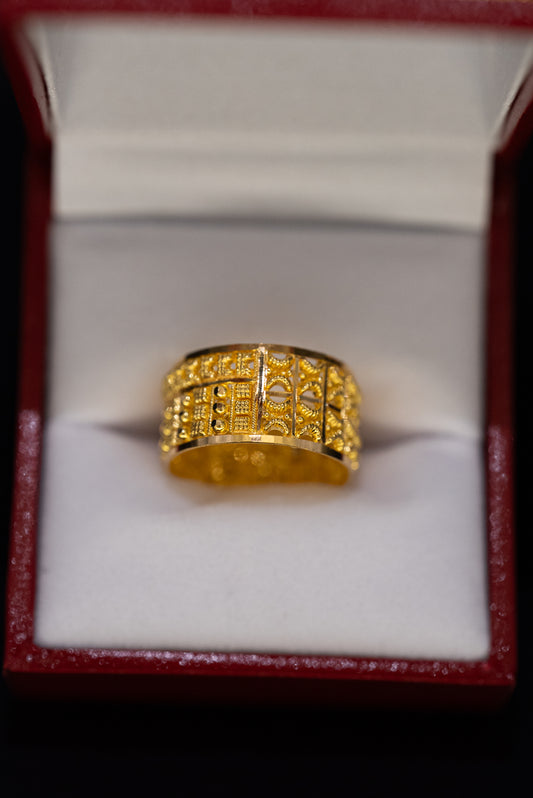 22ct Gold Structured Detail Band Ring – Size M