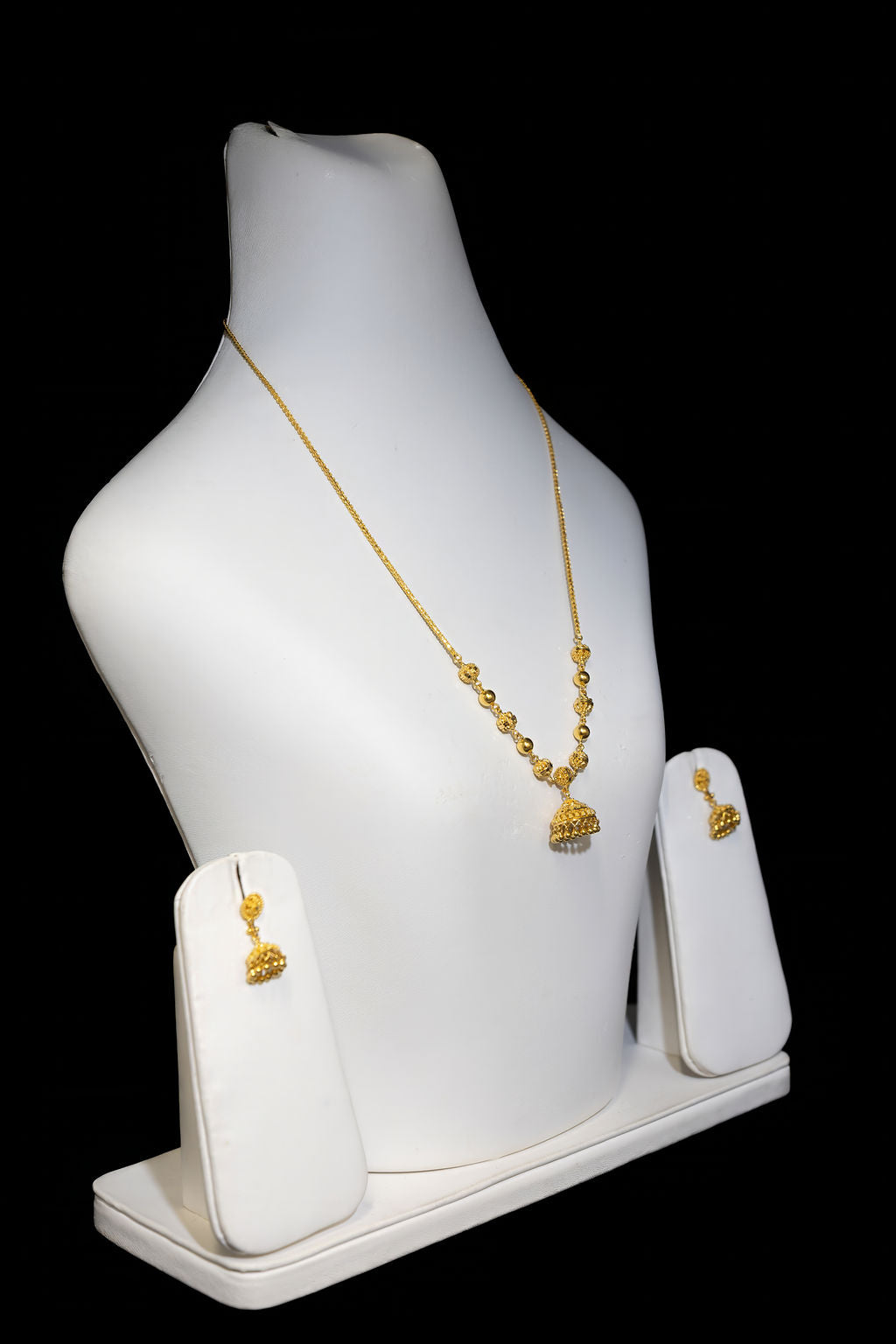 22ct Gold Traditional Bridal Necklace & Jhumka Earring Set