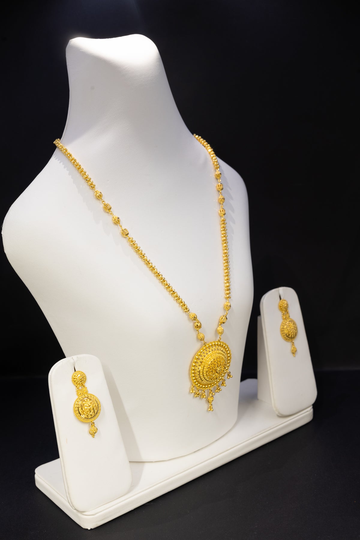22ct Gold Circular Pendant Rani Haar & Earring Set