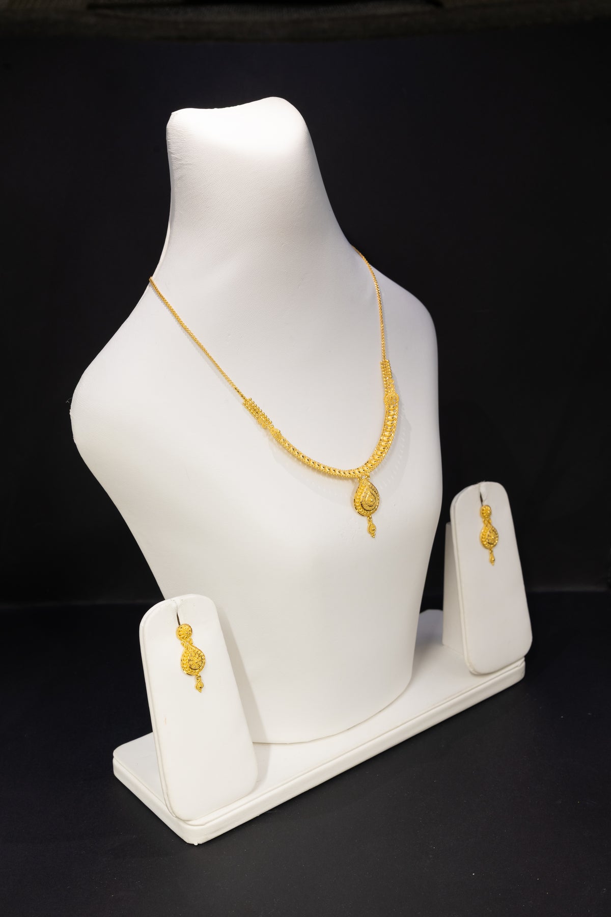 22ct Gold Beaded Teardrop Pendant Necklace & Earring Set