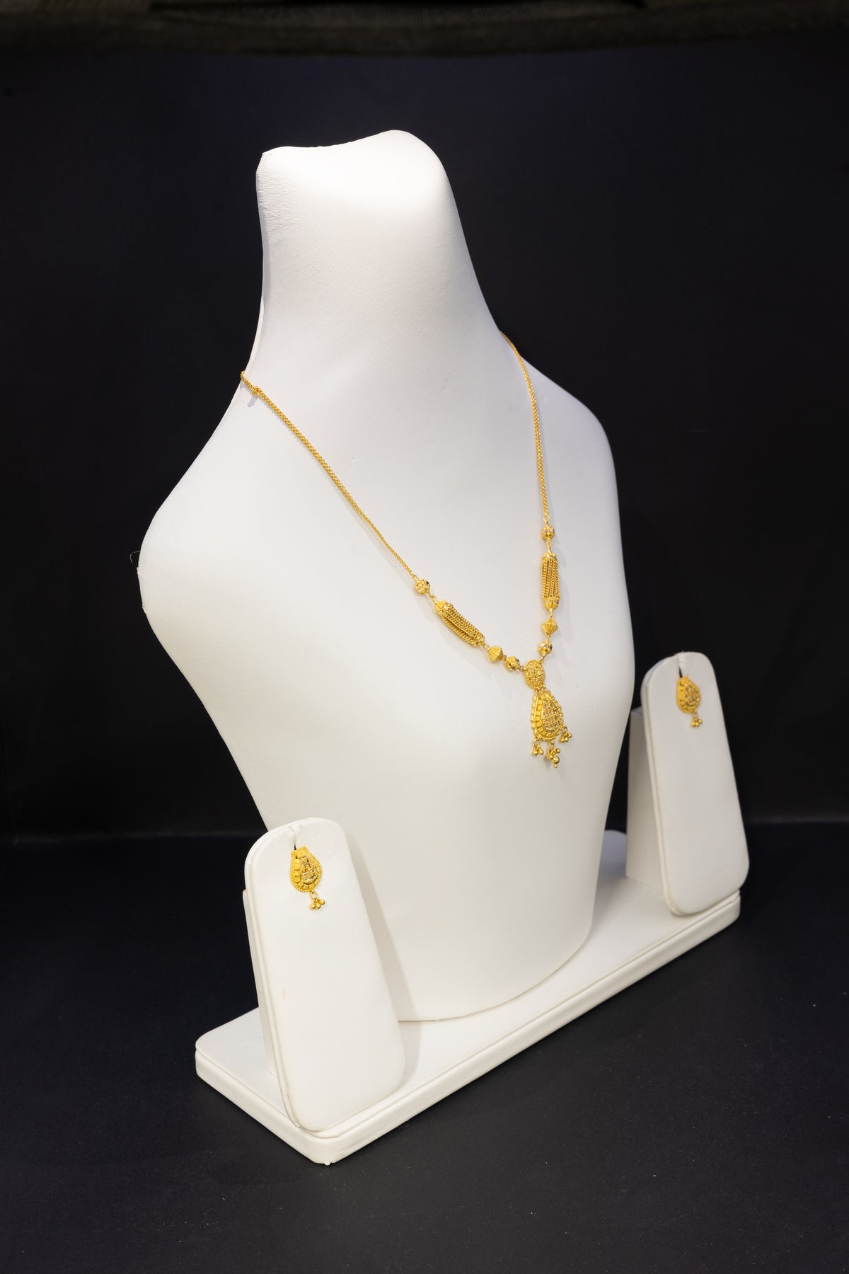 22ct Gold Textured Barrel Detail Necklace & Earring Set