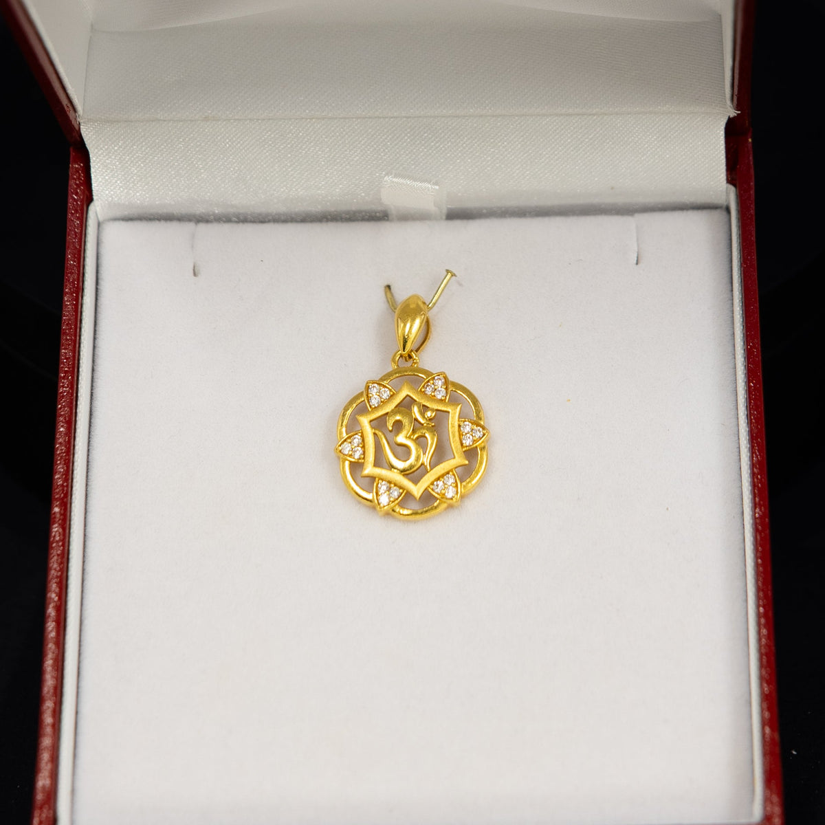 22ct Gold Aum Floral Pendant