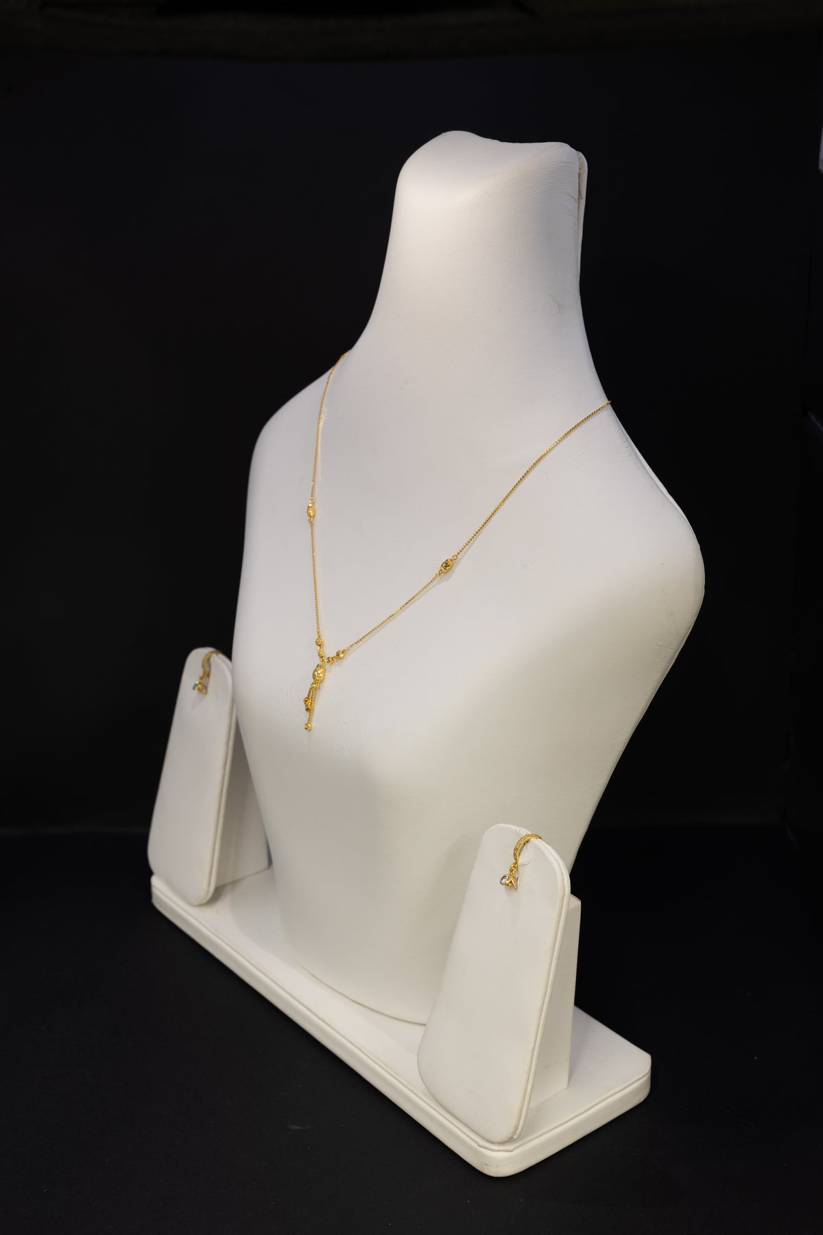 22ct Gold Fine Drop Necklace & Earring Set