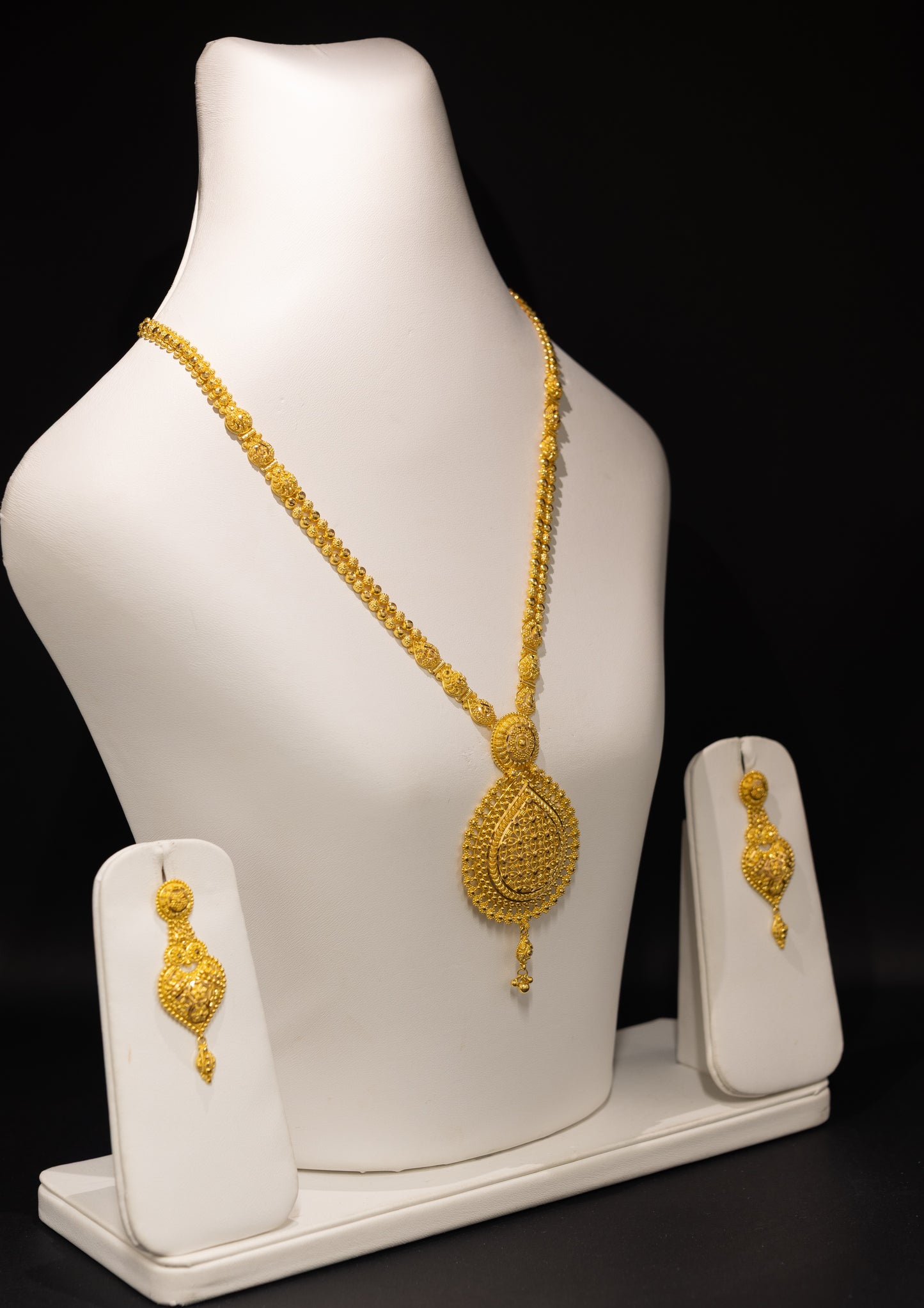 22ct Gold Rani Haar Filigree Necklace and Earring Set