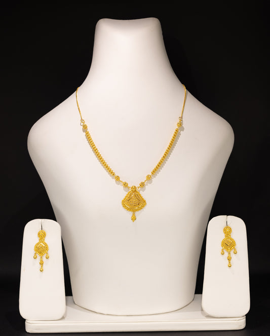 22ct Gold Fan Drop Necklace and Earring Set