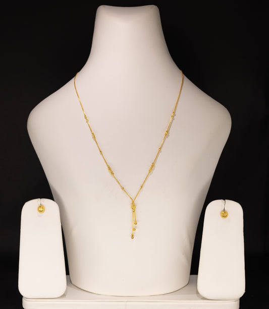 22ct Gold Delicate Tassel Necklace and Stud Earring Set