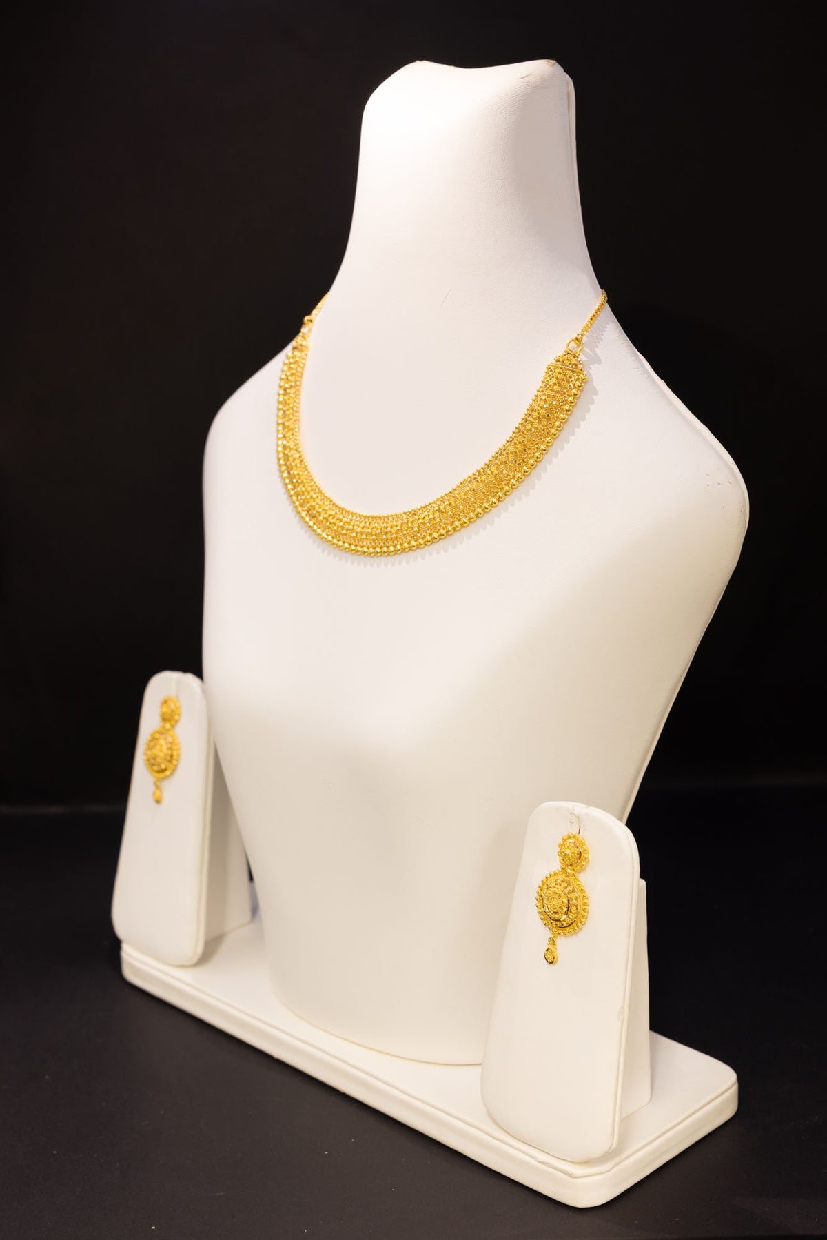 22ct Gold Textured Collar Wedding Set